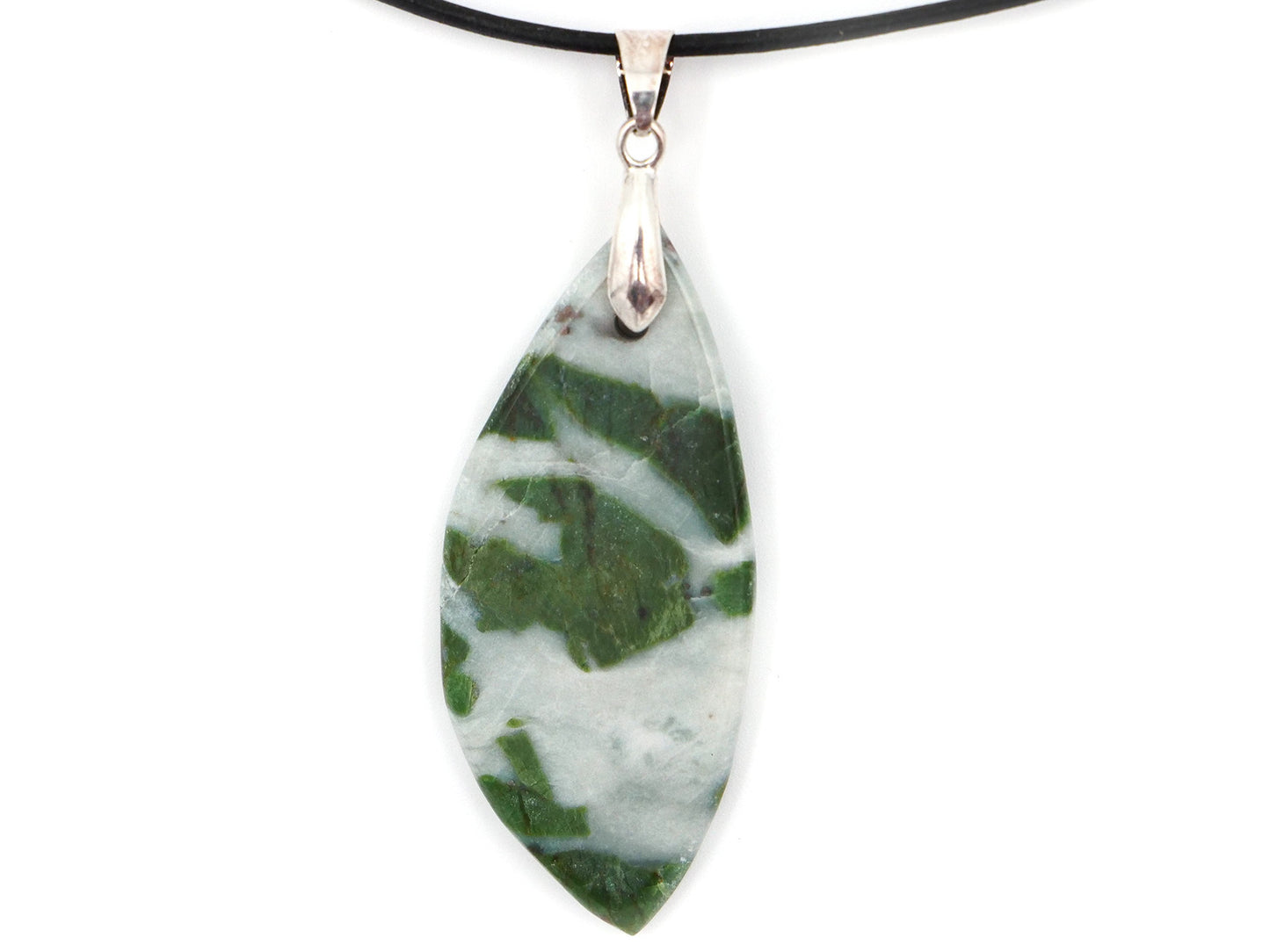 Smaragdite / Gabbro de l'Allalin de Suisse - Pendentif