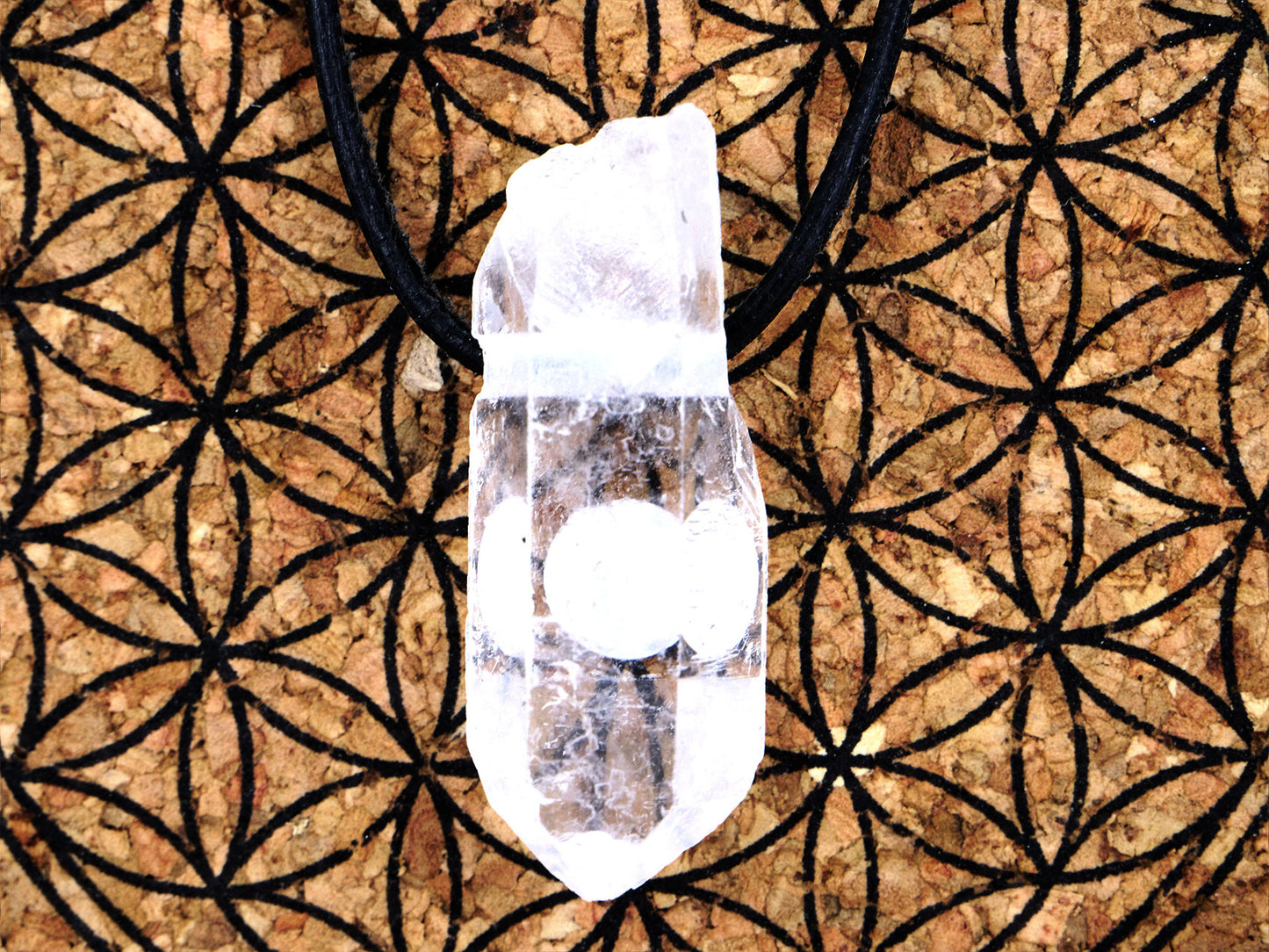 Pointe de cristal de roche (quartz) - Pendentif pierre percée