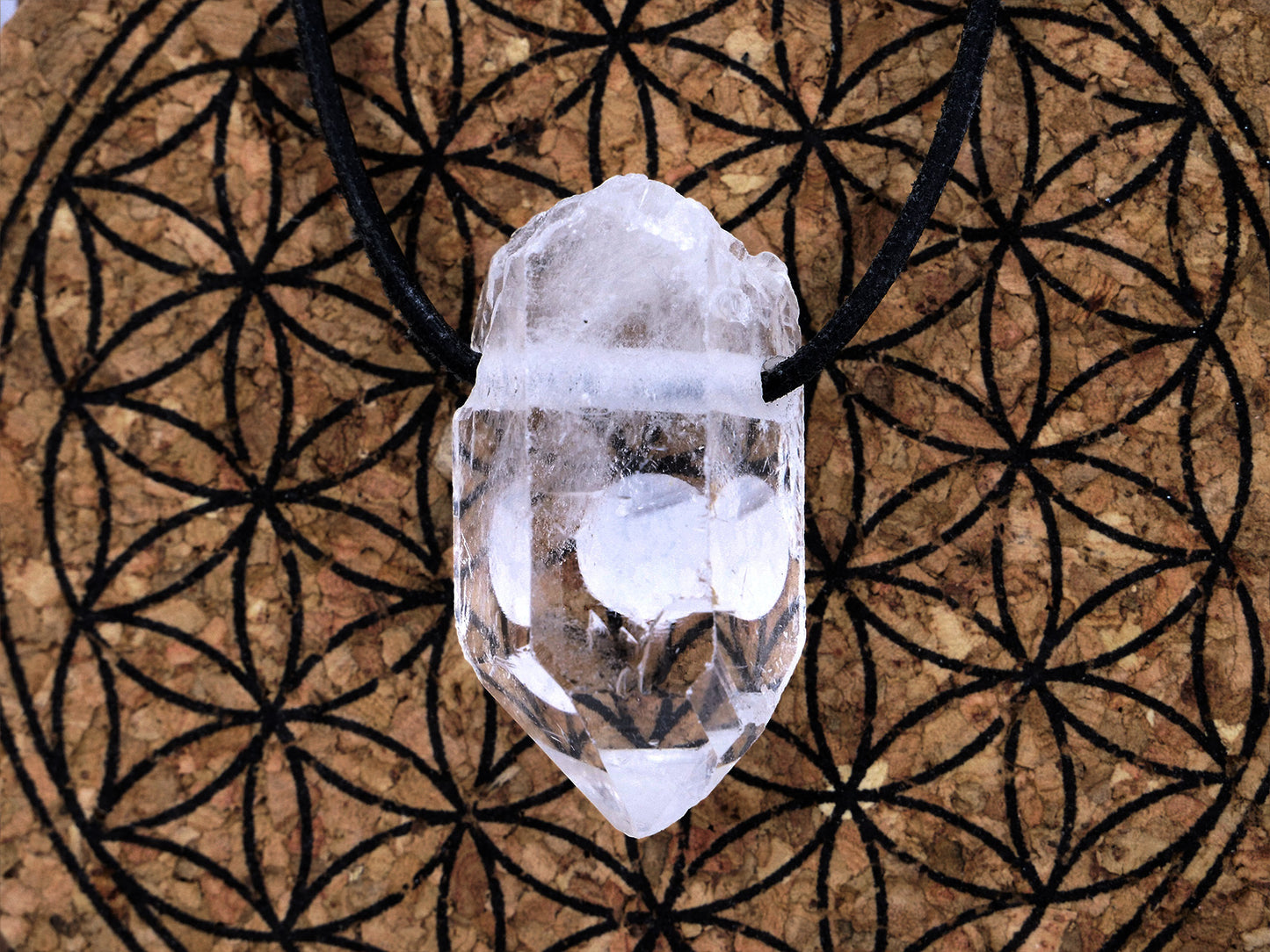 Pointe de cristal de roche (quartz) - Pendentif pierre percée