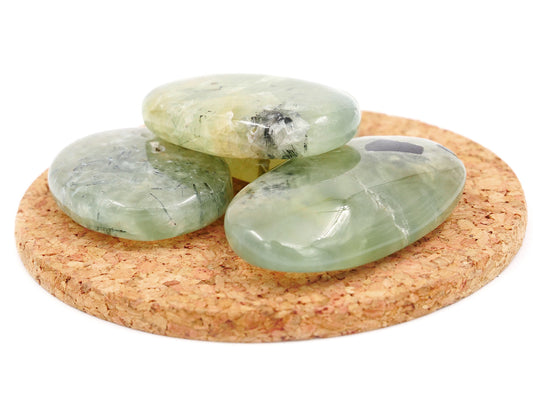 Prehnite verte - Pierre roulée